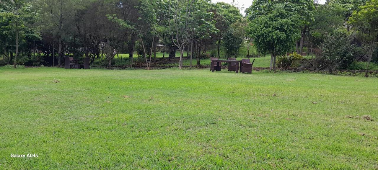 Esikar Gardens Hotel Narok Extérieur photo