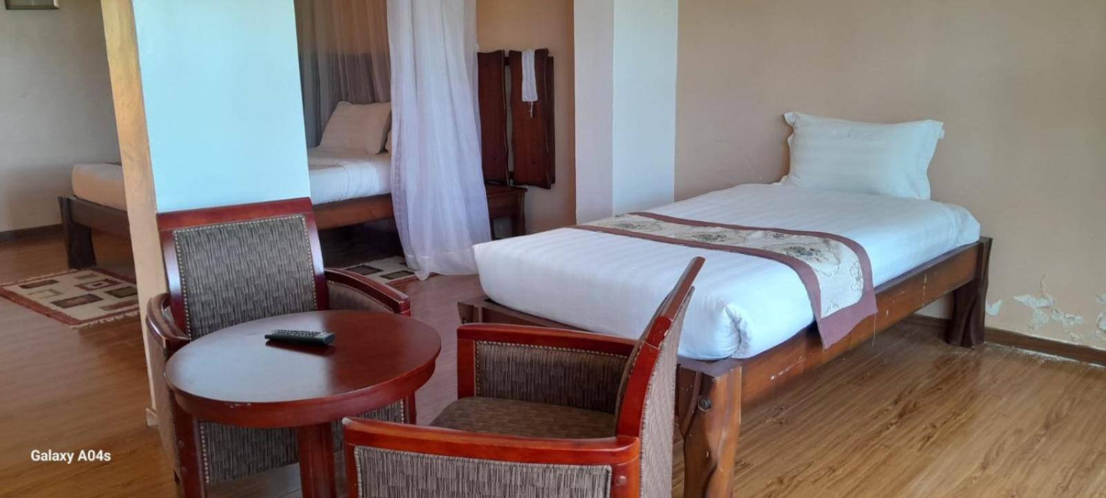 Esikar Gardens Hotel Narok Extérieur photo