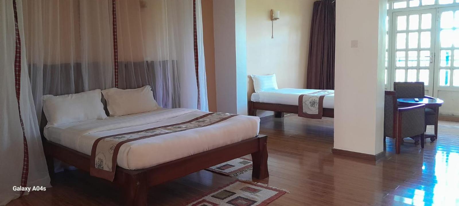 Esikar Gardens Hotel Narok Extérieur photo