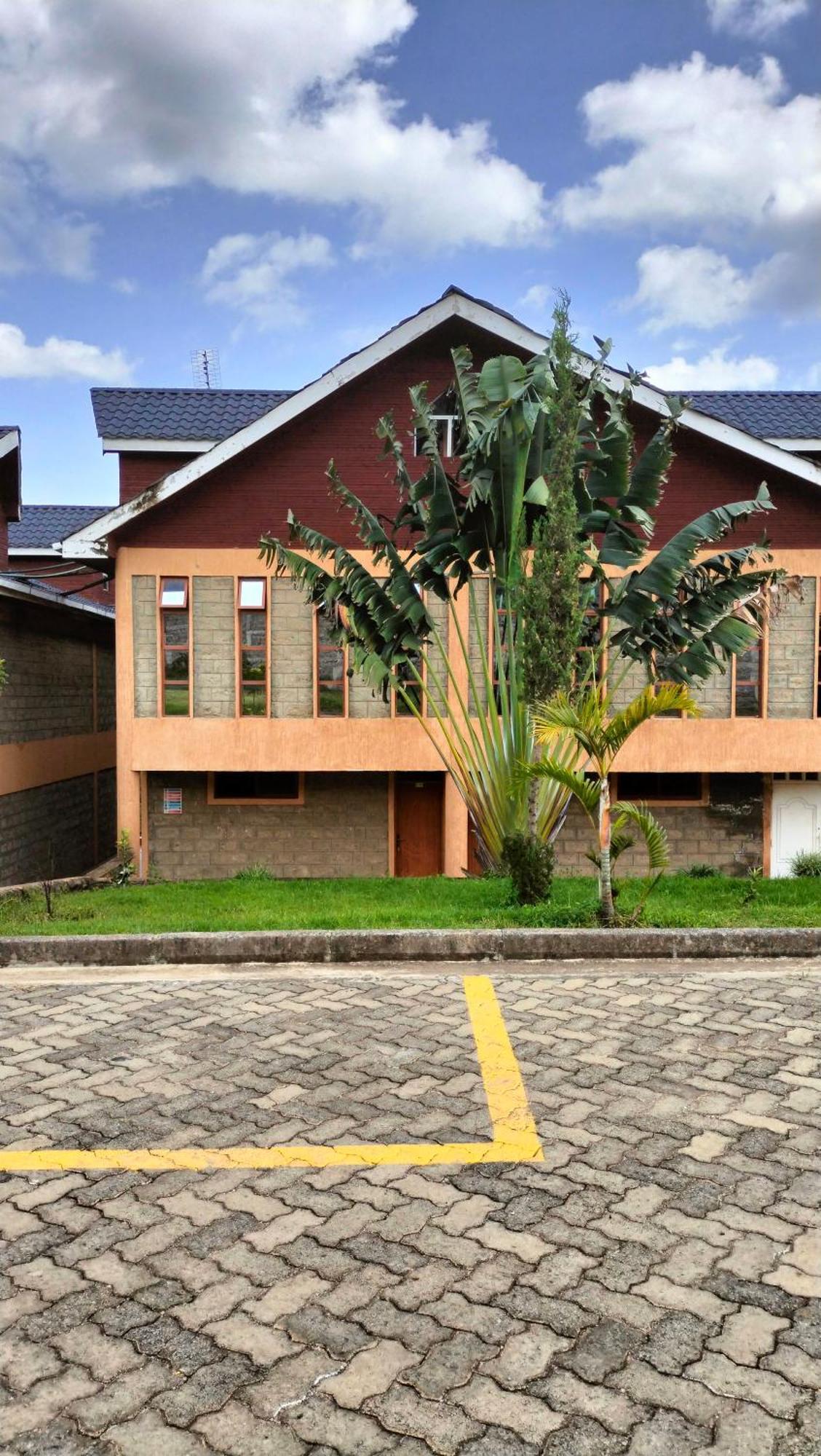 Esikar Gardens Hotel Narok Extérieur photo