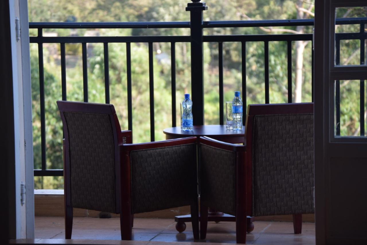 Esikar Gardens Hotel Narok Extérieur photo