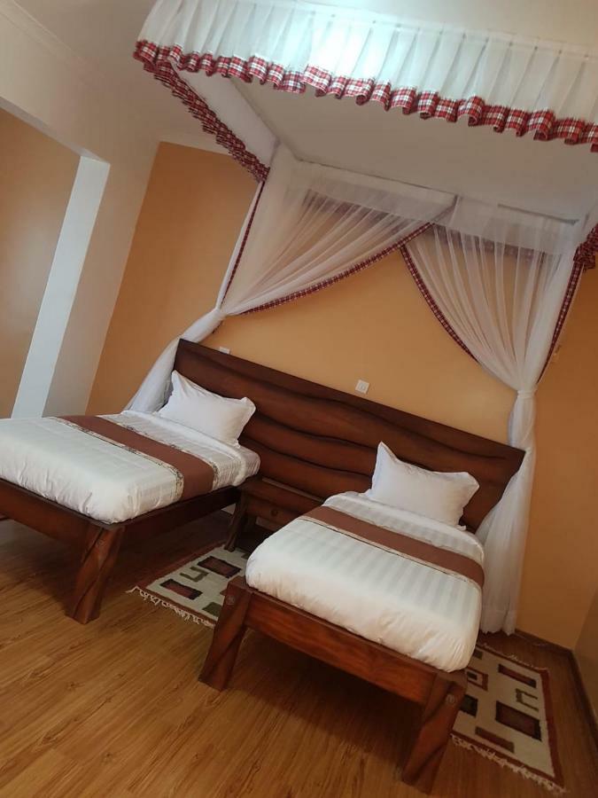 Esikar Gardens Hotel Narok Extérieur photo
